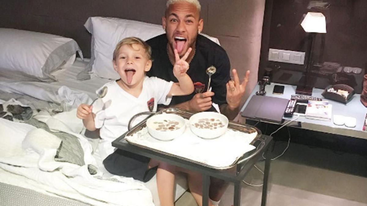 Neymar y su hijo Davi Lucca