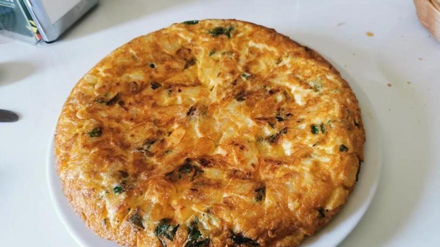 El guachinche de Tenerife que abre solo dos días a la semana y conquista por su comida casera