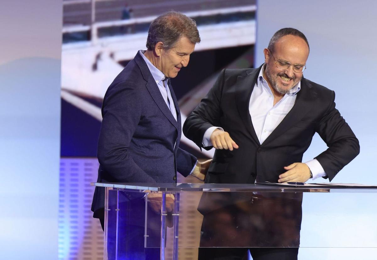 Feijóo apuntalarà el lideratge a Catalunya d’Alejandro Fernández