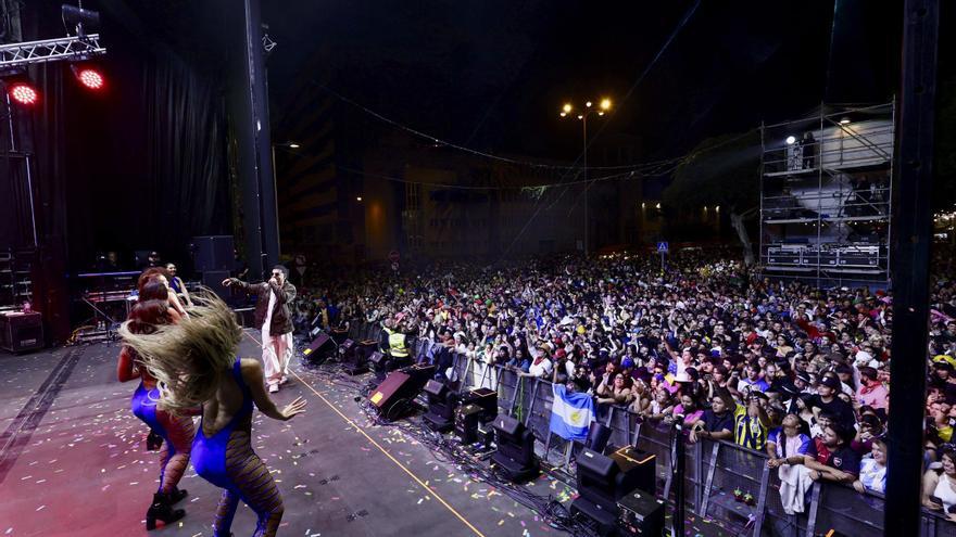 Maluma entona el Pío pío y canta con la camiseta de la UD Las Palmas