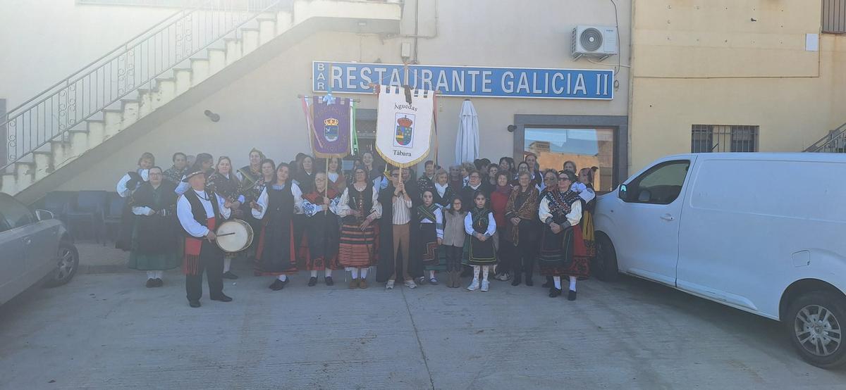 GALERÍA | Las mujeres de Tábara bailan a Santa Águeda