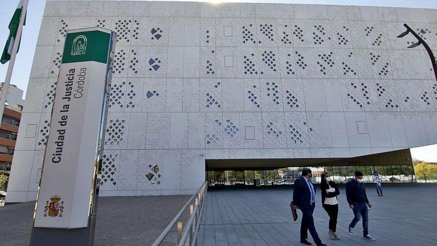 Exteriores de la Ciudad de la Justicia de Córdoba.