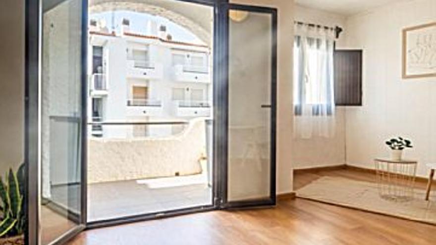 124.900 € Venta de piso en L&#039;Escala 43 m2, 1 habitación, 1 baño, 2.905 €/m2, 1 Planta...