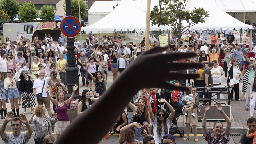 Precintadas varias atracciones de las fiestas de La Corredoria por este incumplimiento: &quot;Ya estuvieron en otro barrio de Oviedo y funcionaron sin problema&quot;