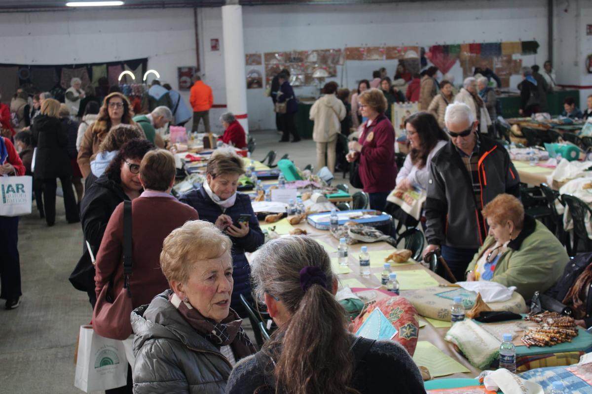 Así es el gran Encuentro de Encaje de Bolillos de Mieres