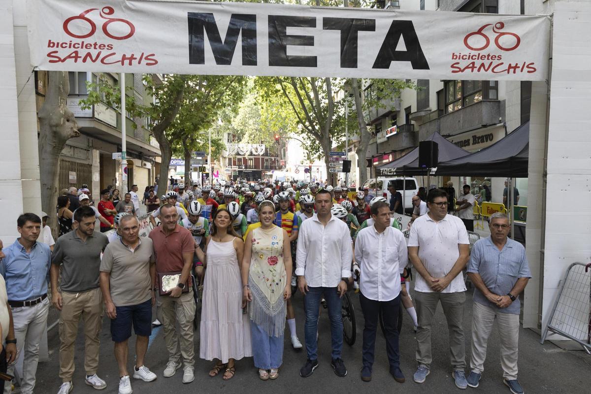 Todas las imágenes de la 37ª edición de la vuelta ciclista de la Fira de Xàtiva Todas las imágenes de la 37ª edición de la vuelta ciclista de la Fira de Xàtiva