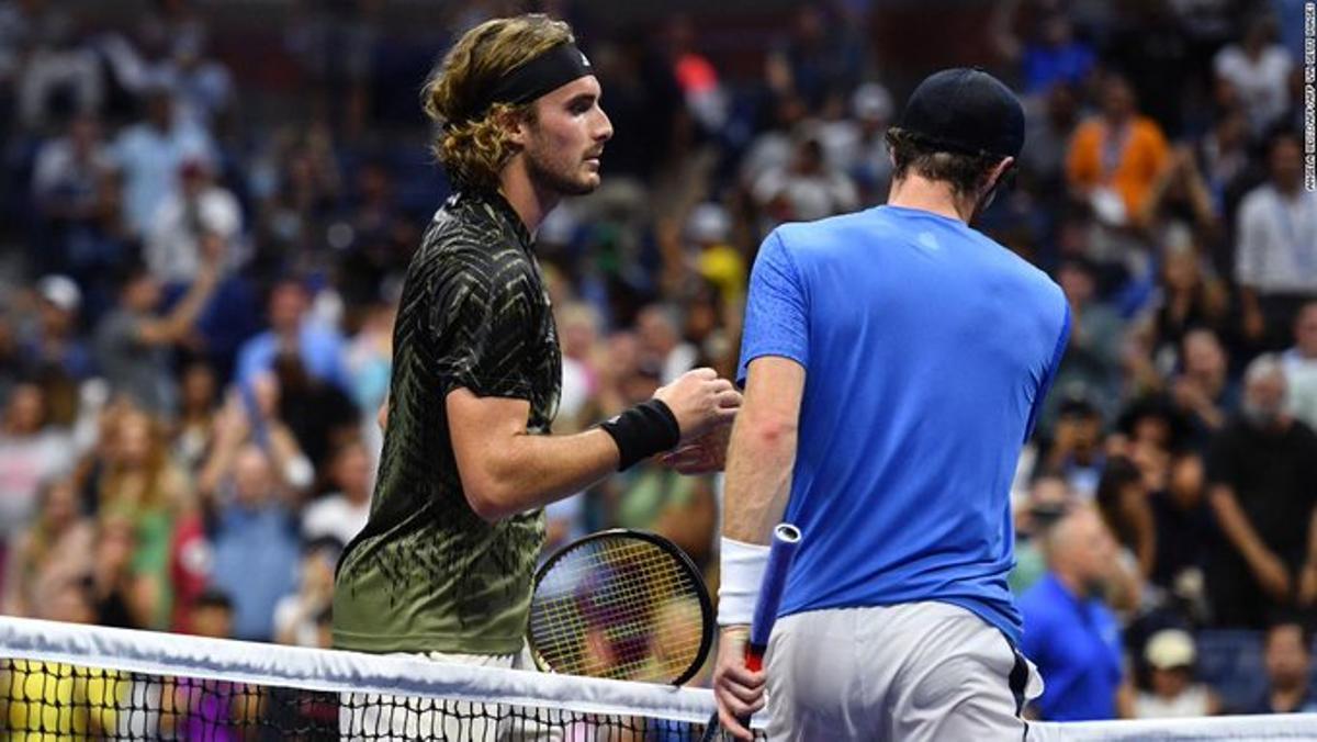 Tsitsipas saluda a un enfadado Murray, en el pasado US Open.