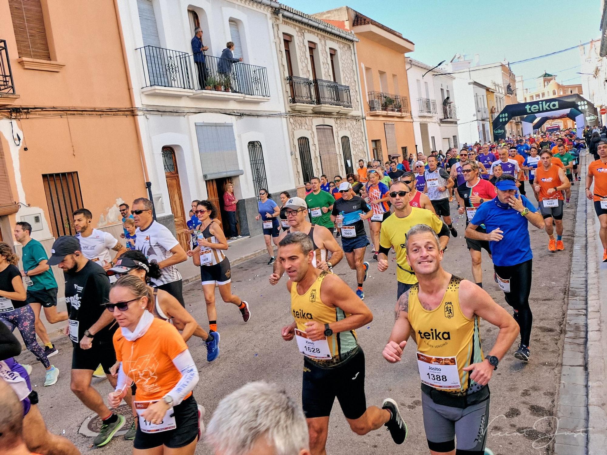 Búscate en la XI Cursa Solidària de Beniarjó