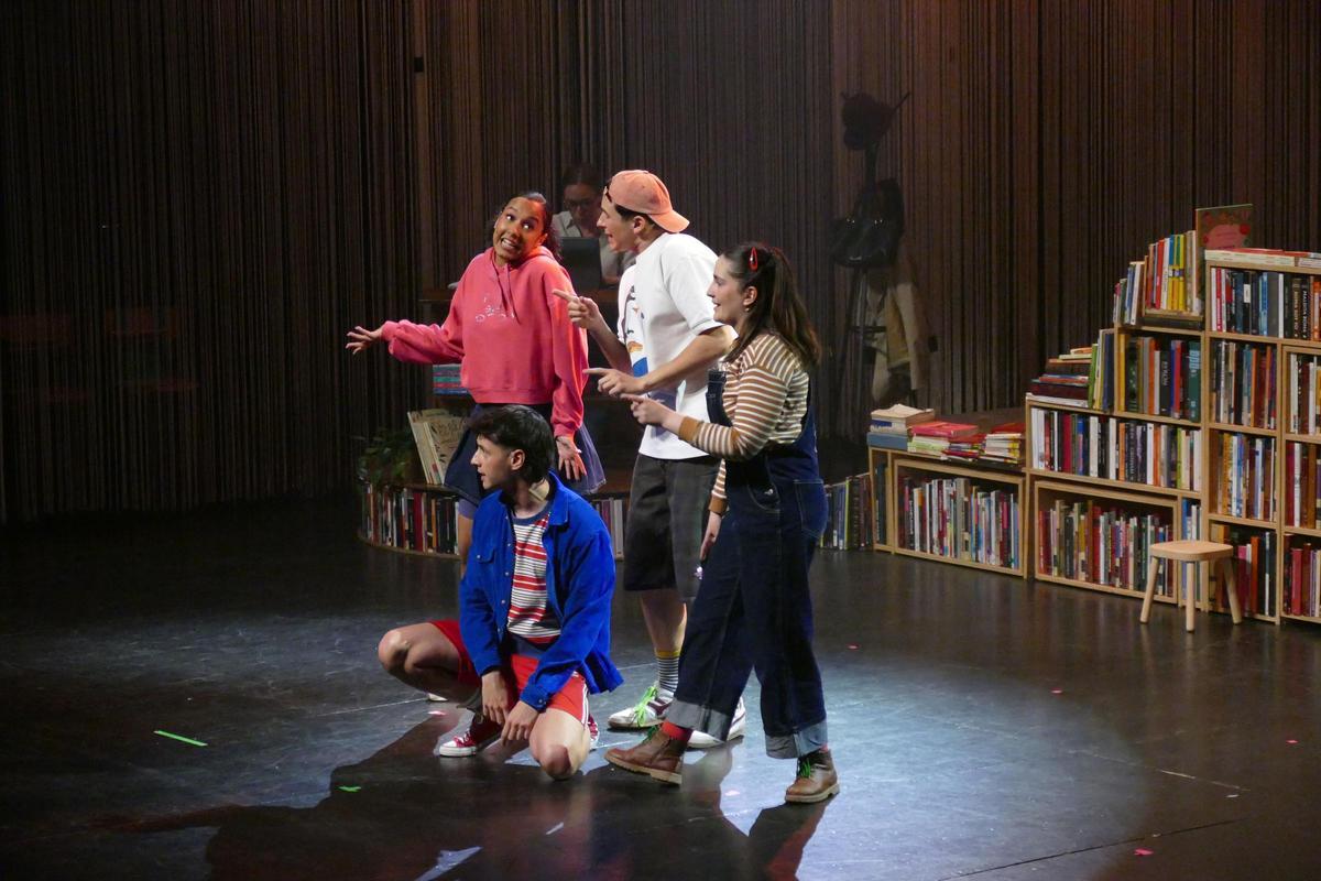 EN IMATGES | El musical 'El Fil Invisible' inicia la seva gira per Catalunya omplint el Teatre El Jardí de Figueres