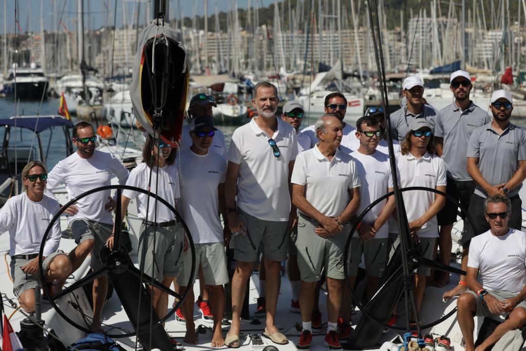 El rey se pone al mando del Aifos 500 en la primera regata de la Copa del Rey