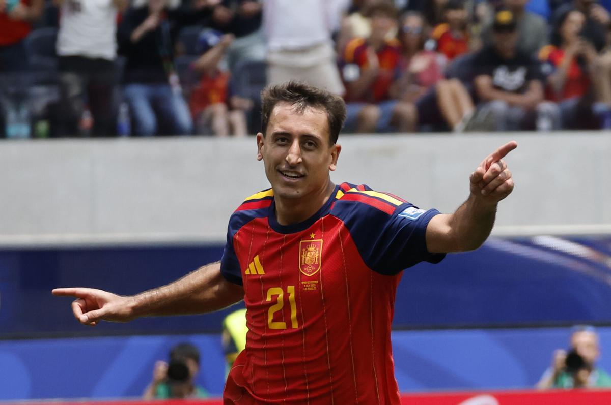 AMDEP7797. LOS ÁNGELES (ESTADOS UNIDOS), 02/07/2026.- Mikel Oyarzabal de España celebra un gol este jueves, en un partido por los dieciseisavos de final del Mundial de la FIFA 2026 entre España y Austria en el estadio SoFi en Los Ángeles (Estados Unidos). EFE/ Lavandeira Jr