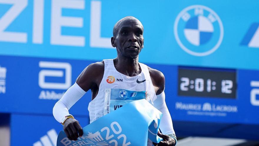 Estratosférico récord del mundo de maratón de Kipchoge en Berlín