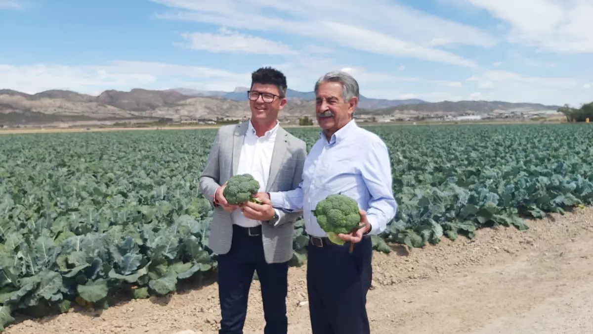 La Hoya de Lorca otorgará por primera vez el título de vecino adoptivo a Miguel Ángel Revilla