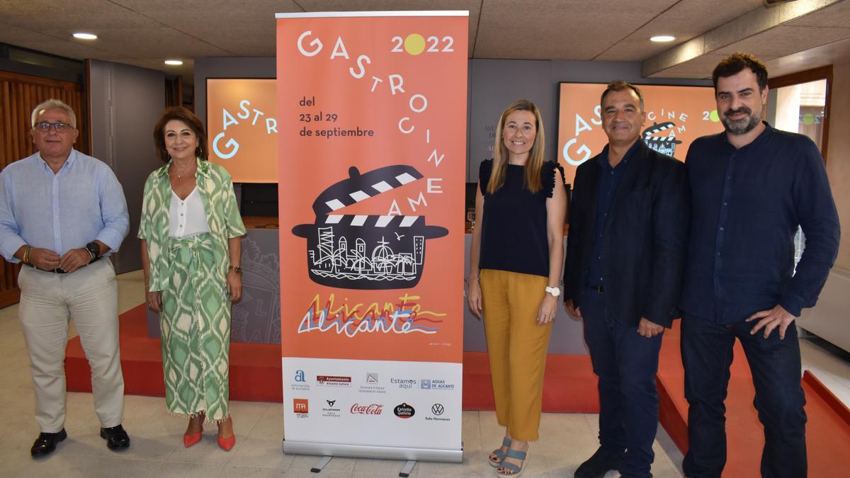 Presentación de homenajeados en el festival  Gastro Cinema