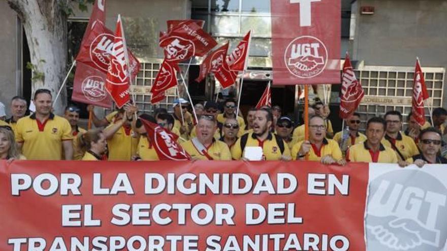 Protesta ante  la Conselleria de Sanidad