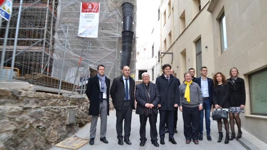 El bisbe de Girona visita a Llançà les obres de la Torre de l&#039;Abat