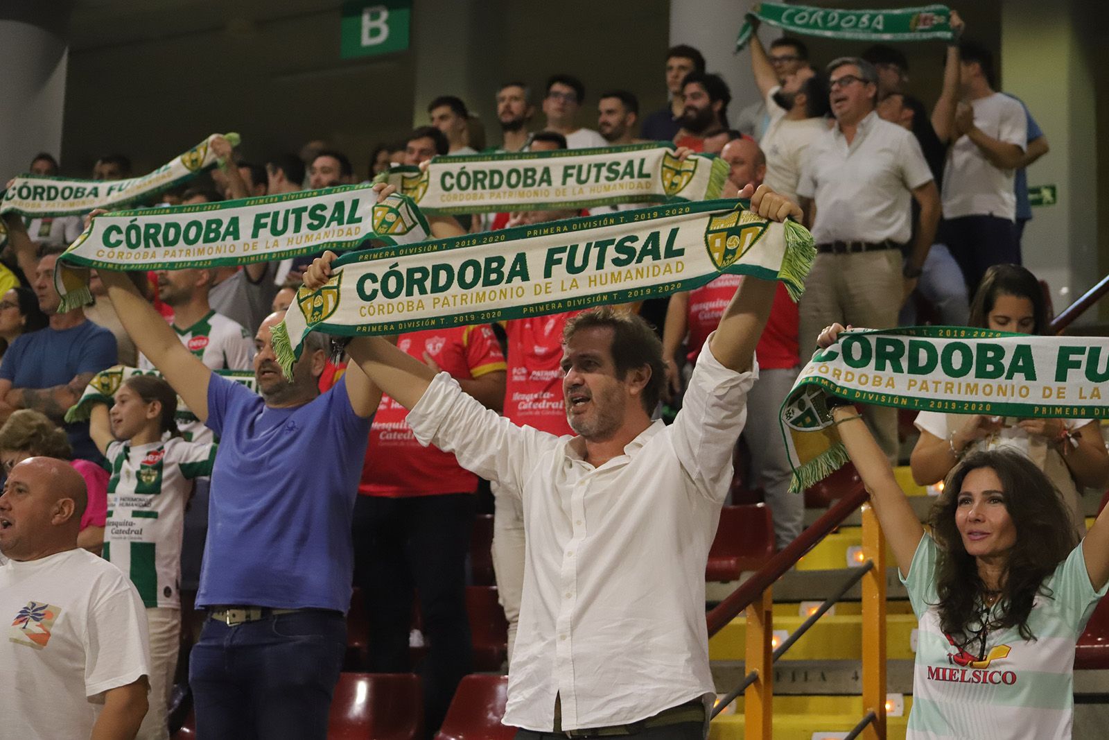 Córdoba Futsal - Jaén Paraíso | Las imágenes del partido en el Palacio Vista Alegre