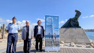 Pere Granados Carrillo, alcalde de Salou, junto a Daniel Ventura, director del evento
