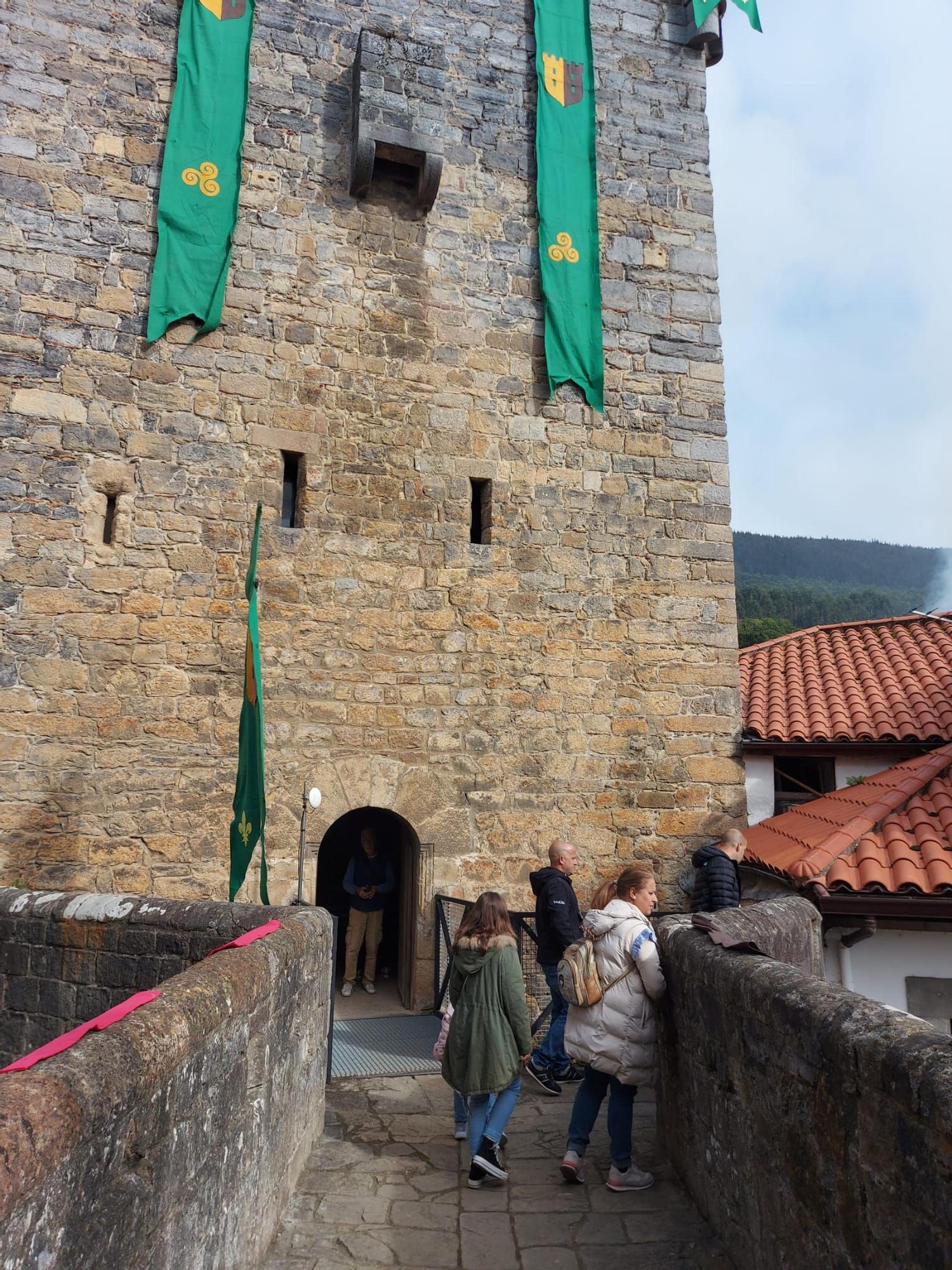 En imágenes: Domingo de lleno en la Feria Medieval de Salas