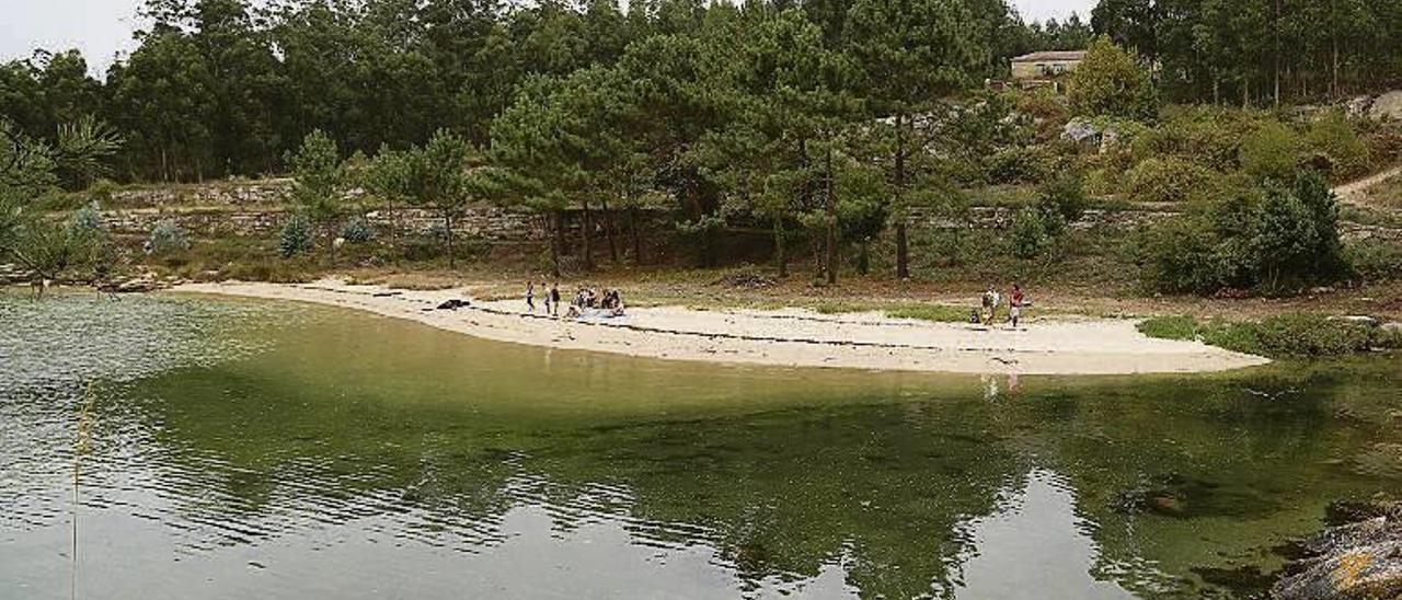 El acceso al Monte da Serpe es ahora más sencillo. // Muñiz