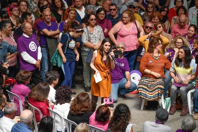 CANARIAS Y ECONOMIA. EDIFICIO MILLER. LAS PALMAS DE GRAN CANARIA. Mitin dePodemos con Irene Montero en el Edificio Elder del Parque Santa Catalina  | 31/03/2019 | Fotógrafo: Juan Carlos Castro