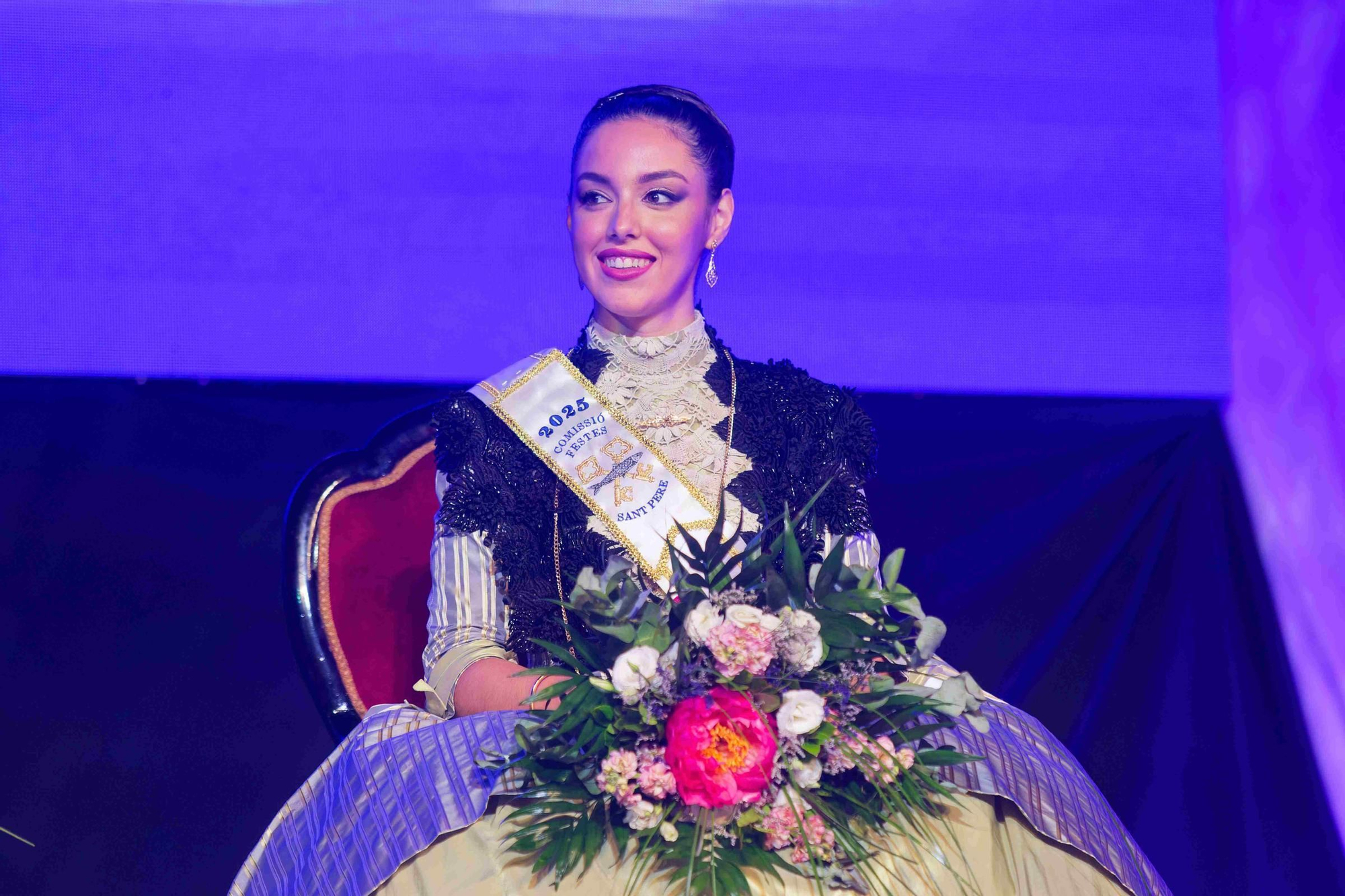 Emotiva presentación de las reinas de las fiestas de Sant Pere 2025