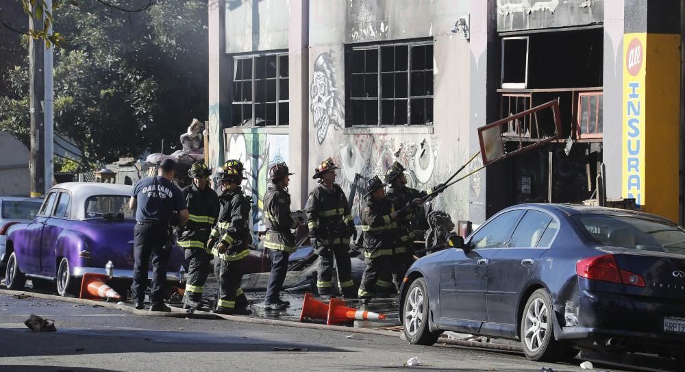 Espectacular incendio en Oakland