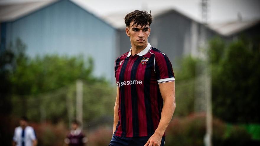 Espí, muy cerca de salir del Levante UD