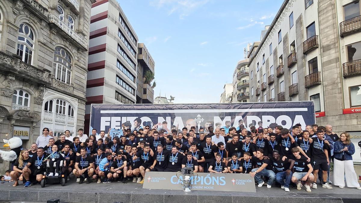 Así honró Vigo al Celta Fortuna por su ascenso
