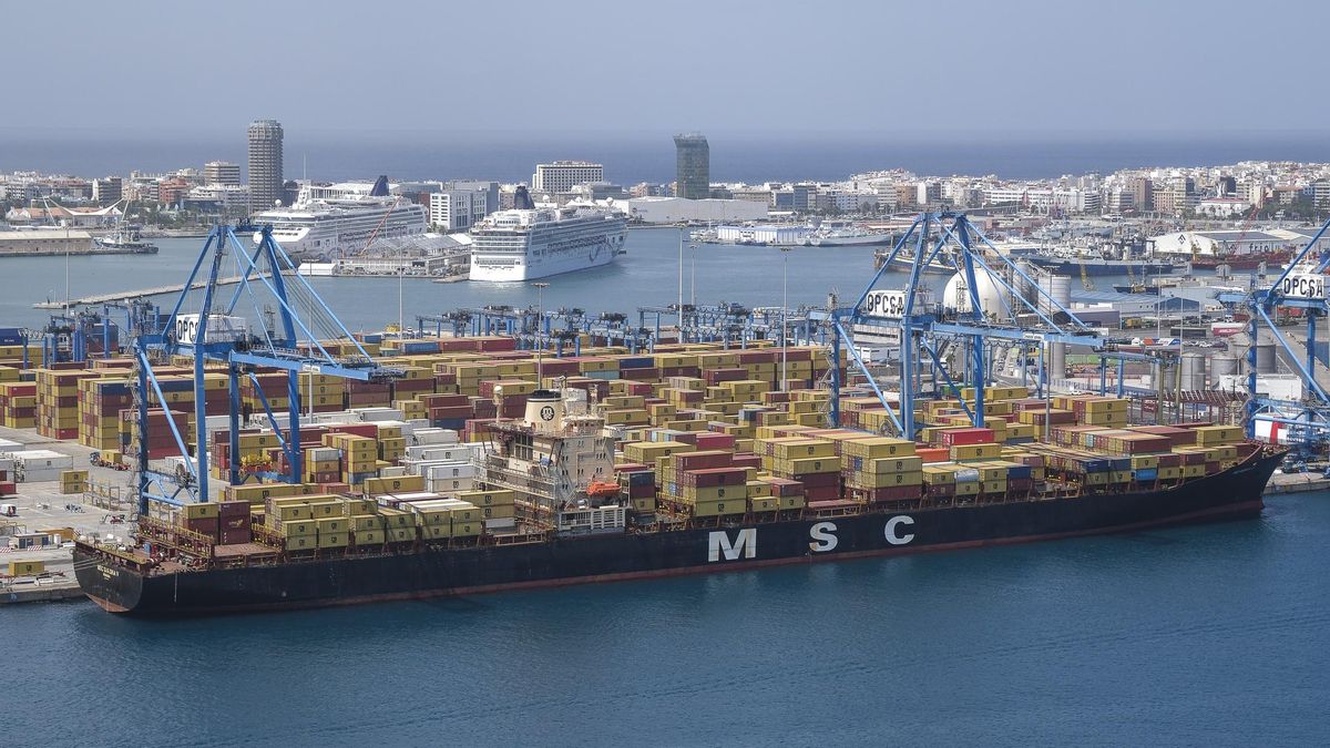 Terminal de contenedores en el puerto de la capital grancanaria.
