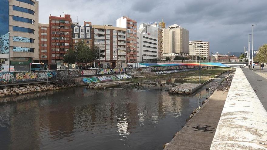 Instantánea de la desembocadura del Guadalmedina.