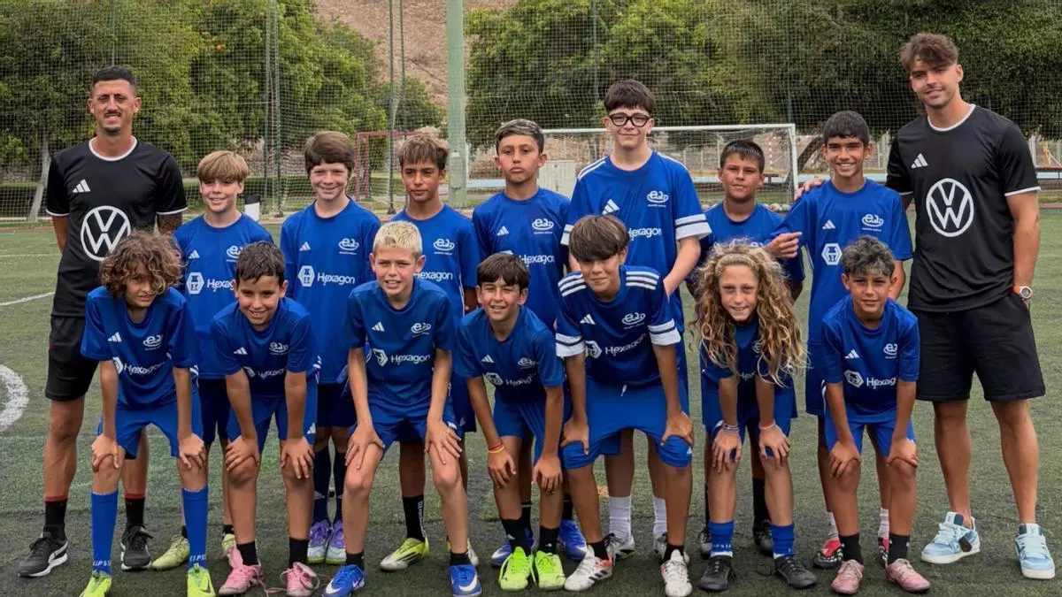 Raúl Asencio visita el Campus José Ojeda en Las Rehoyas