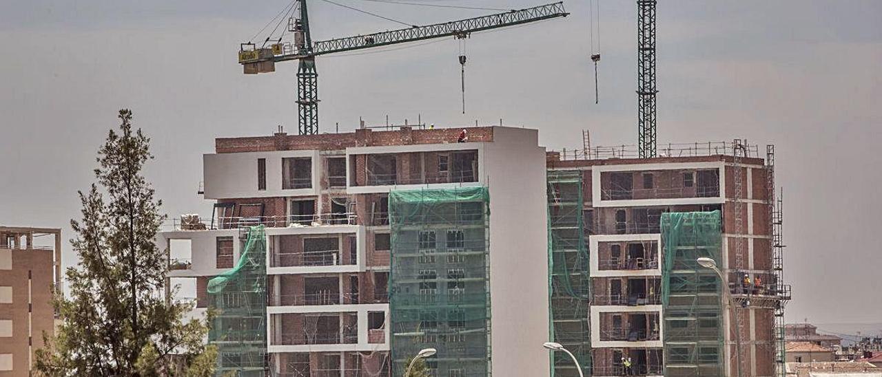 Una promoción de viviendas en construcción en el municipio de Alicante.