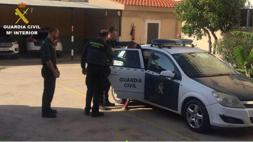 La Guardia Civil detiene a un ciclista por el atraco a una joyería en Callosa de Segura