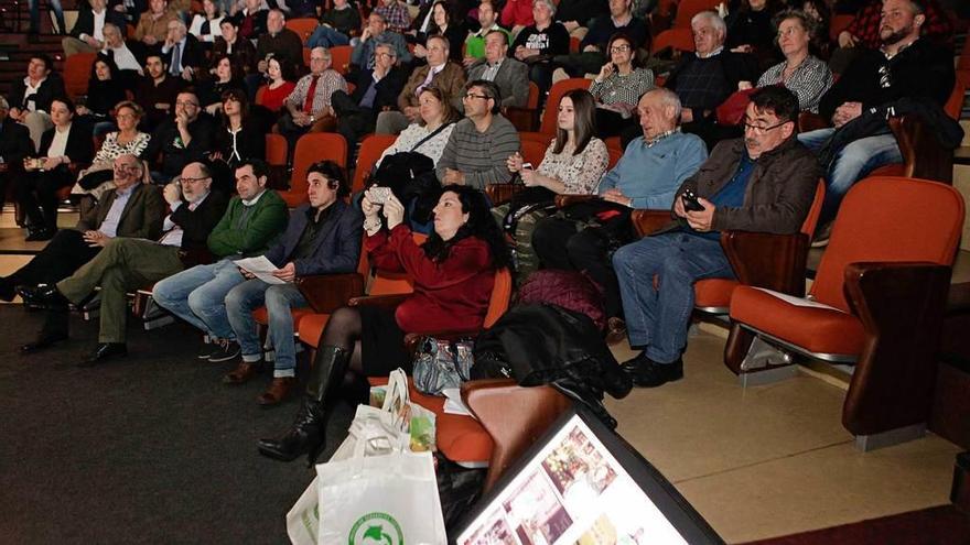 Asistentes a la presentación de la campaña.