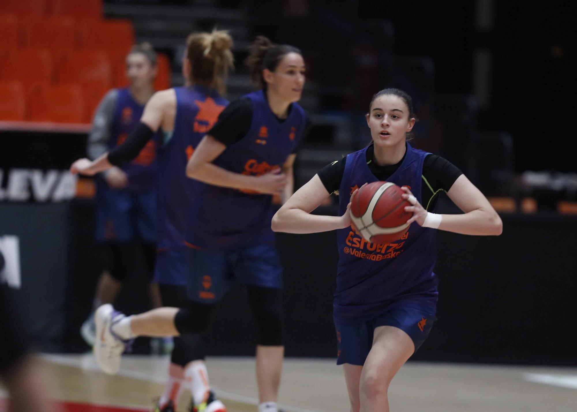 Último entrenamiento de Valencia Basket antes del partido de Eurocup Women frente al Fuenlabrada