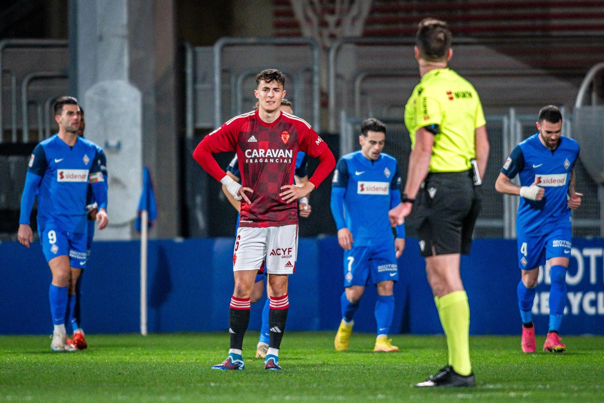 Alineacions de: sd amorebieta - real zaragoza