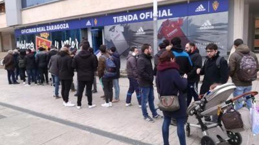 Vendidas las últimas 400 entradas para el partido en Los Pajaritos