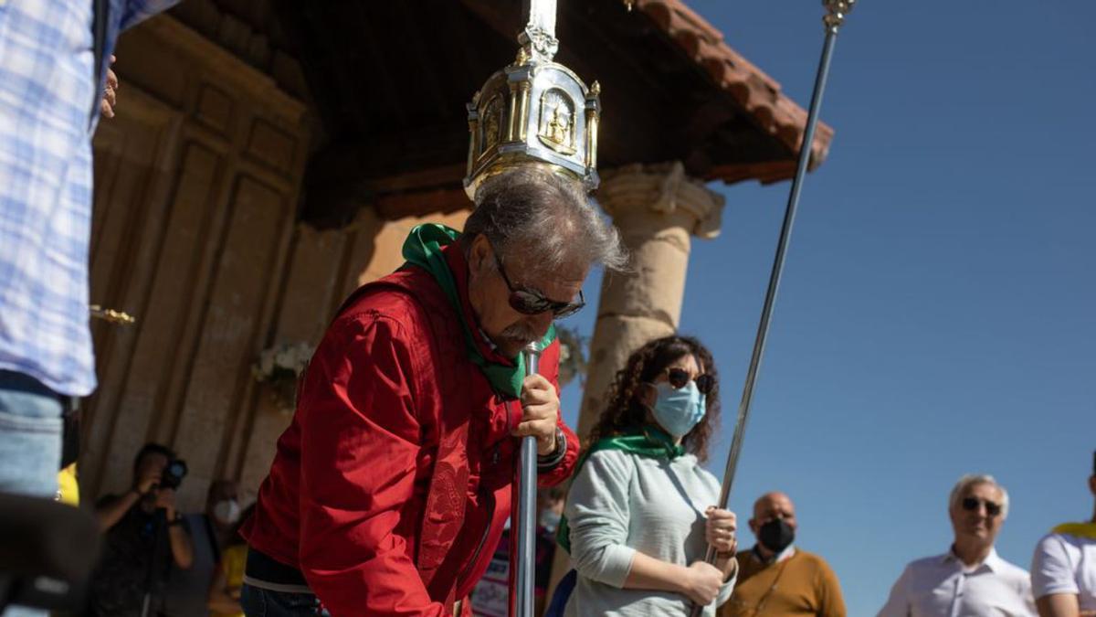 Morales honra a su Cristo