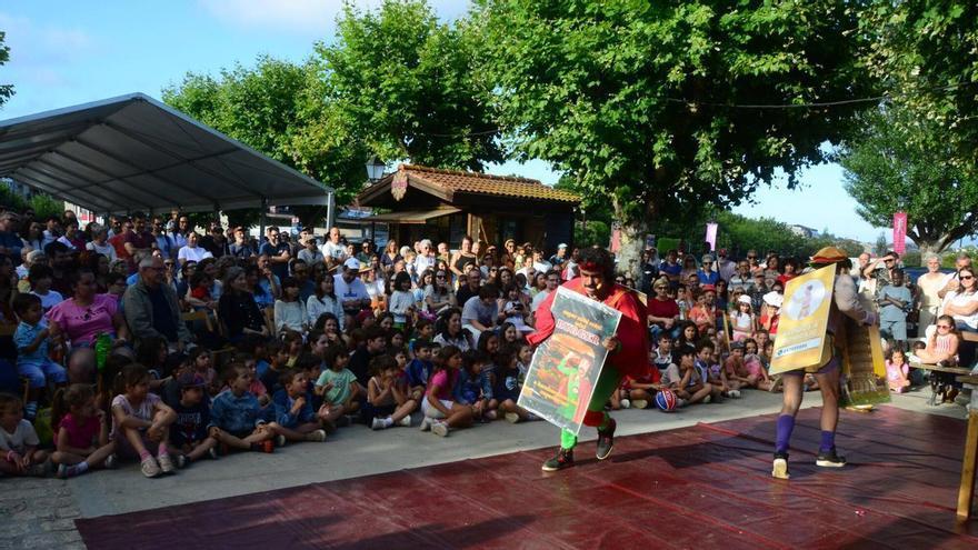 Teatro familiar, una conferencia «freak» y acrobacias para la jornada del domingo