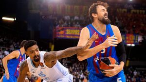 El Barça es rendeix homenatge davant el Zenit de Pascual