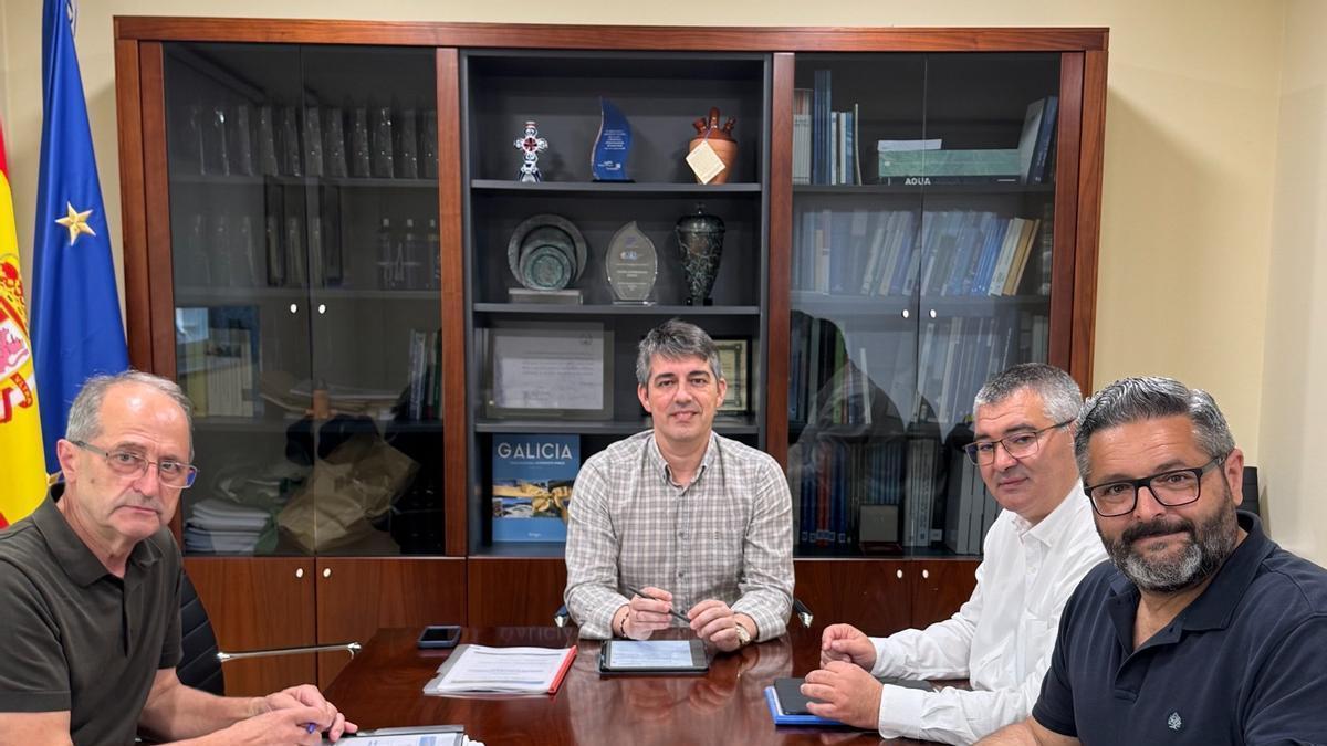 Un momento de la reunión entre la Mancomunidade y Augas de Galicia.
