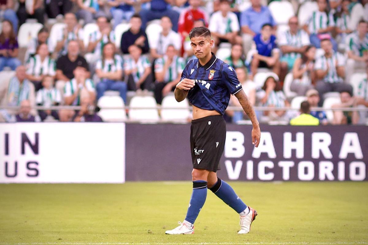 Kuki Zalazar en el partido de la primera vuelta ante el Córdoba CF