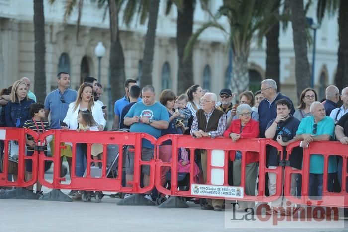 Arriado Solemne de Bandera en el puerto de Cartagena