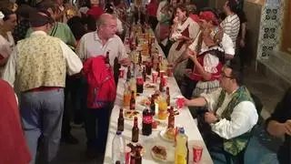 Cinco días de fiesta en las calles del casco antiguo de Xàtiva: dansà, pólvora, cenas y música en Sant Josep