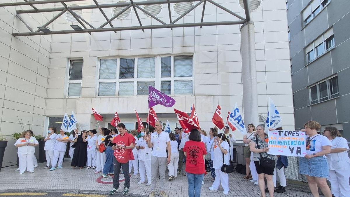 Técnicos sanitarios de Asturias, en huelga por una mejora en su clasificación profesional