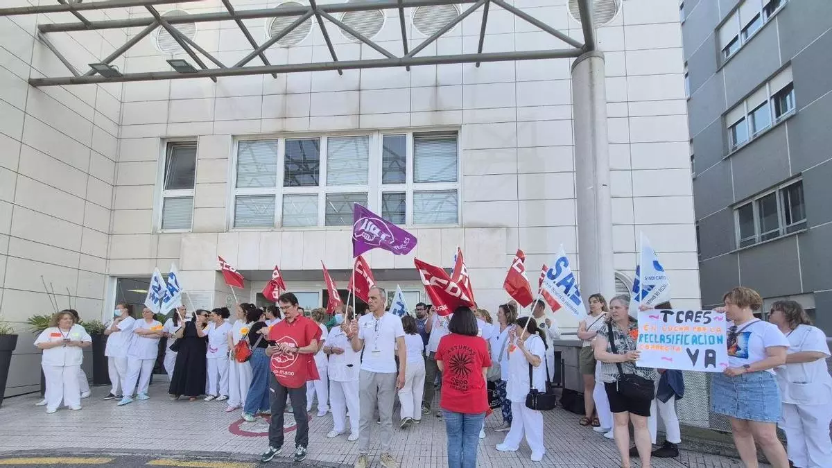 Unos 3.500 técnicos sanitarios de Asturias, en huelga por una mejora en su clasificación profesional