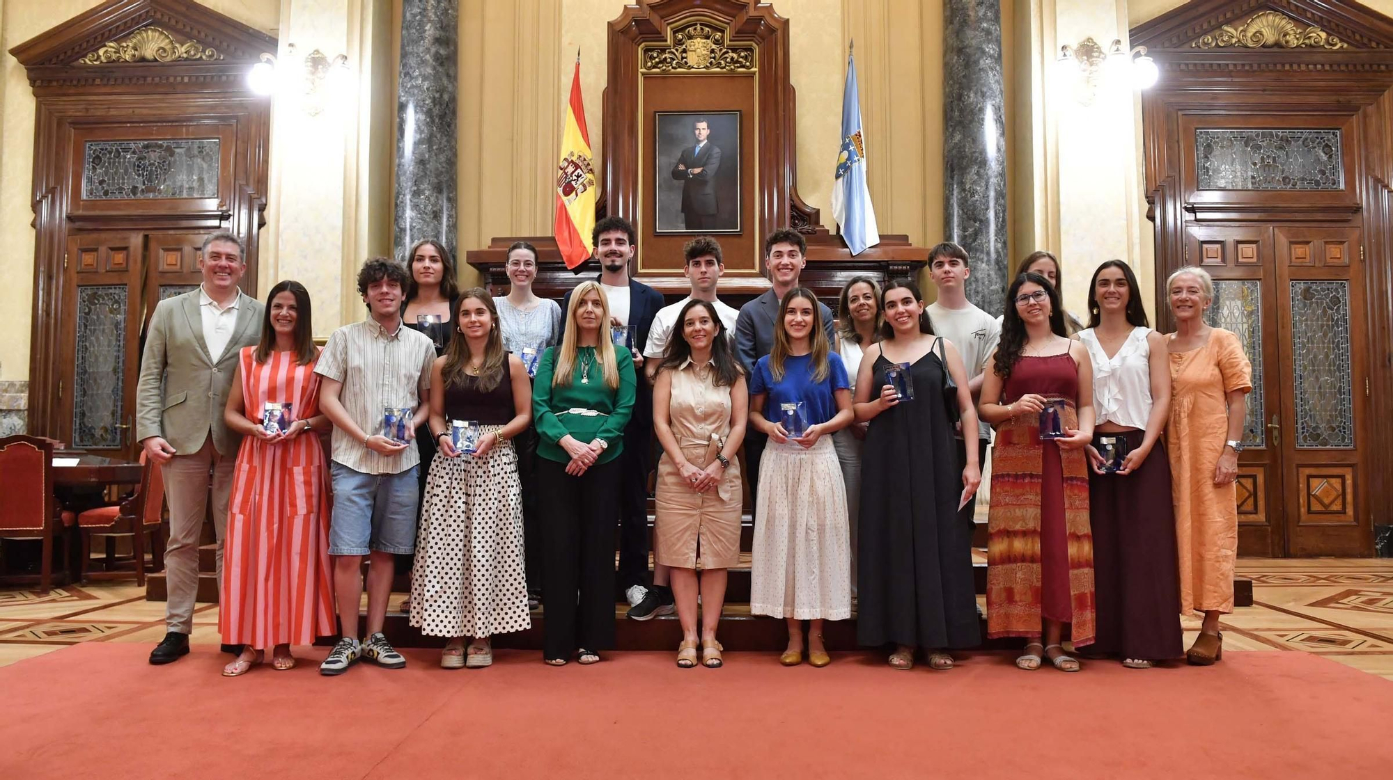 Homenaje en María Pita a los alumnos con mejores expedientes en la PAU 2025