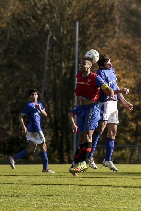 El partido entre el Oviedo B y el Condal, en imágenes