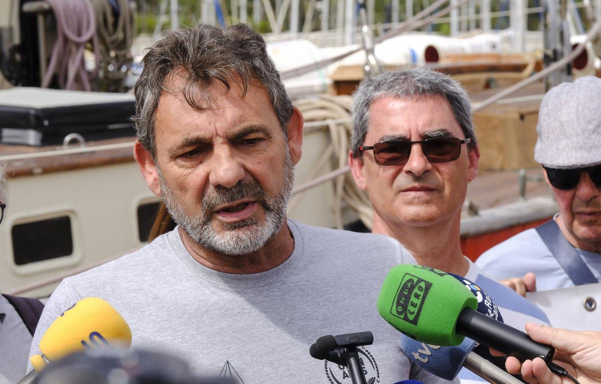 Open Arms recala en el Puerto de Las Palmas para recabar apoyos antes de partir hacia Cuba para llevar placas solares a un hospital pediátrico de La Habana